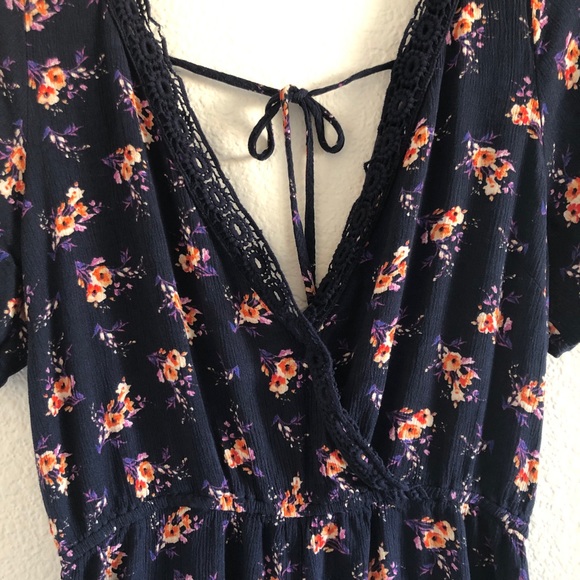 3 FOR $15! XHILARATION | NAVY FLORAL LACE PLAYSUIT - Picture 3 of 7